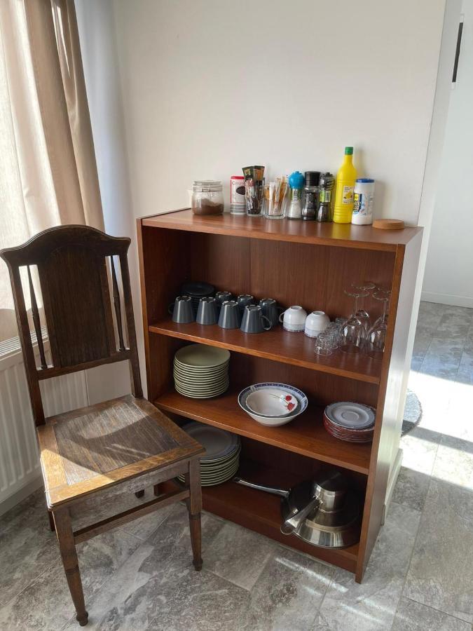Tinamore Otopeni Bagian luar foto