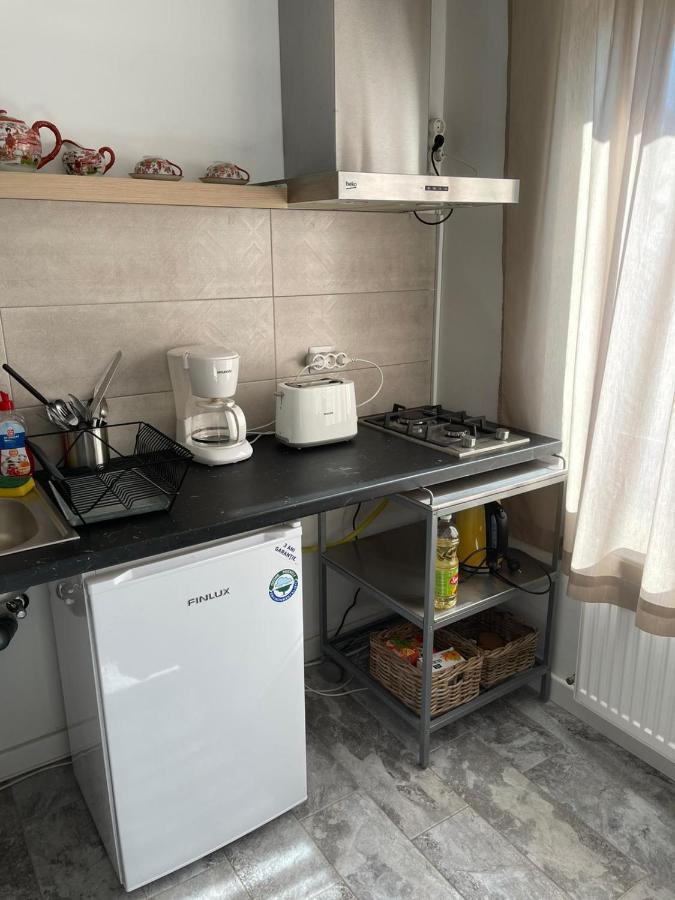 Tinamore Otopeni Bagian luar foto